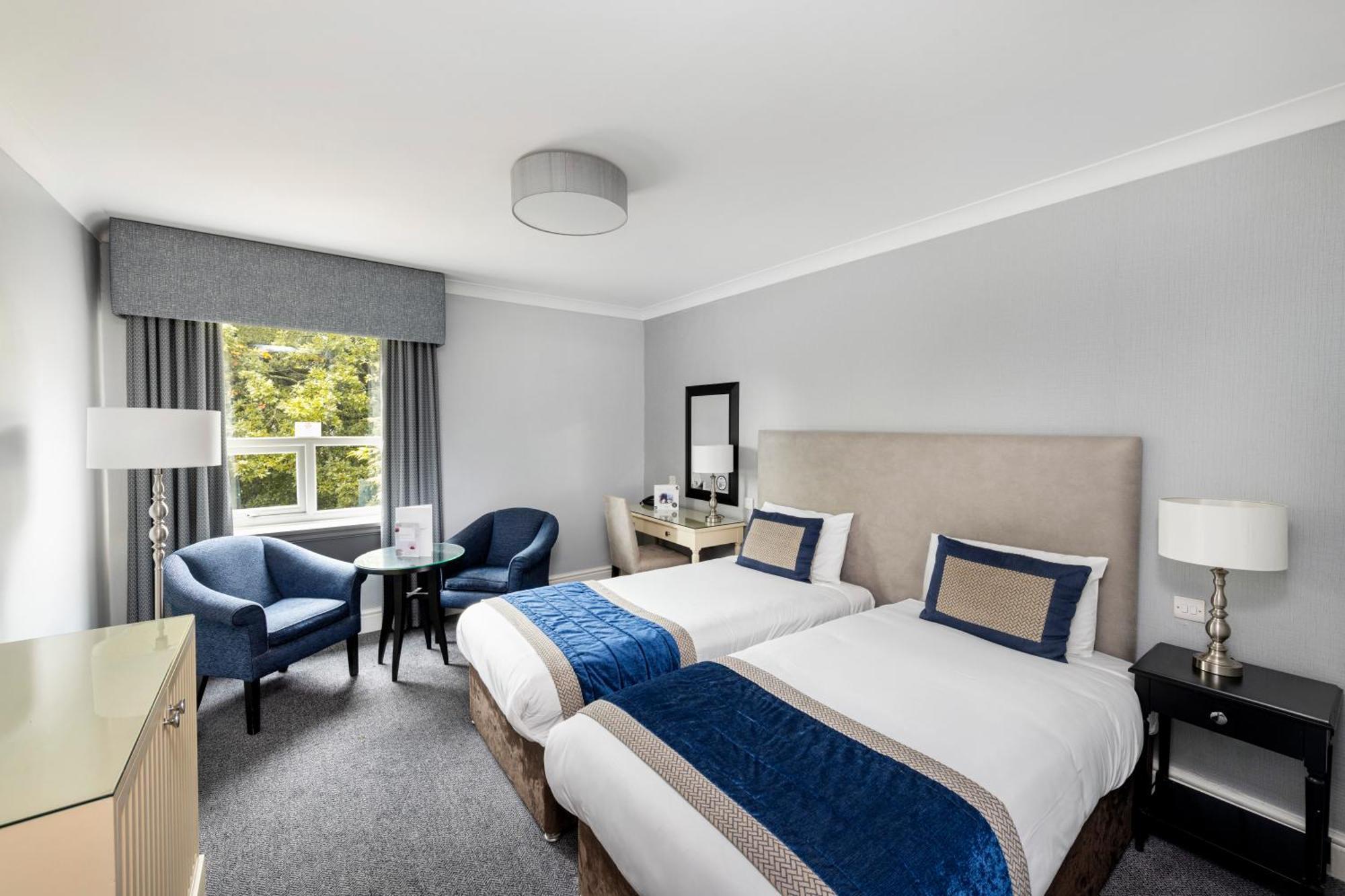 Mercure Manchester Norton Grange & 4*